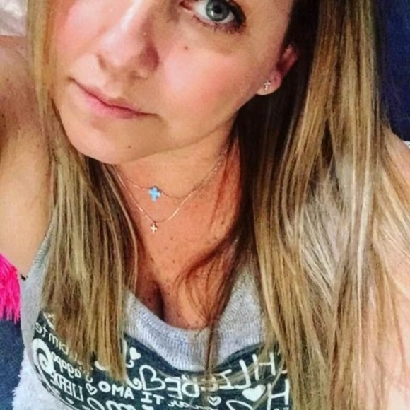 Meet your Posher, Paola - Picture 1 of 1